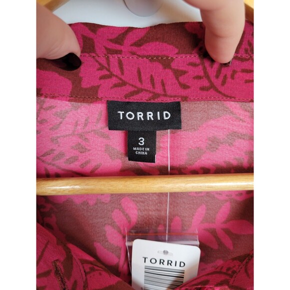 NWT Torrid Chiffon Dolman Button Up Short Sleeve Top Size 3X Leaves - Picture 6 of 11
